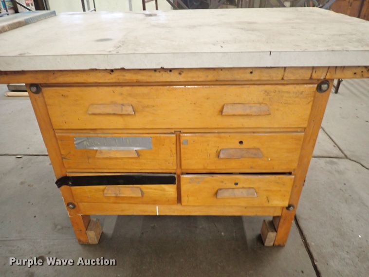 image for item HC9955 Table