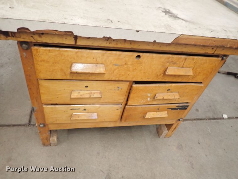 image for item HC9955 Table