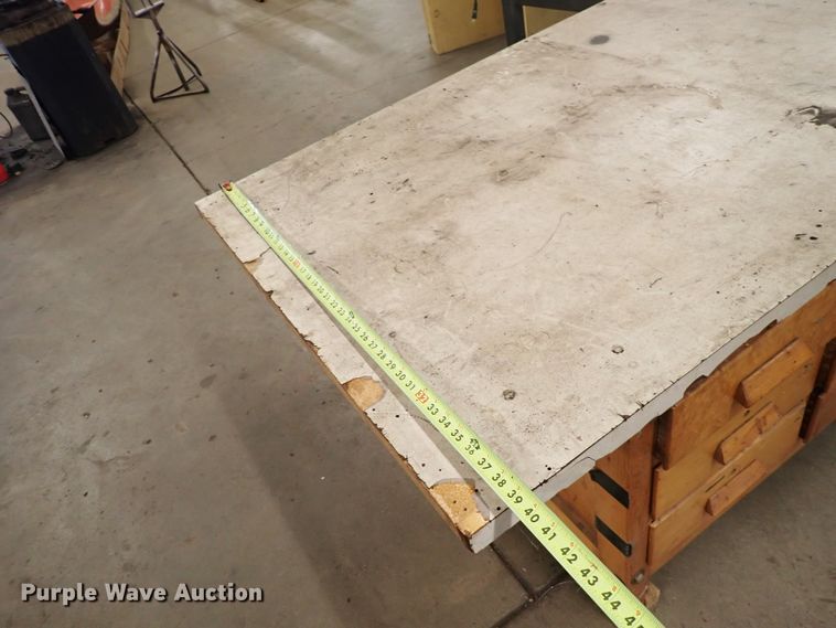 image for item HC9955 Table