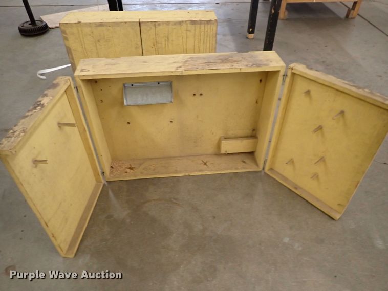 image for item HC9955 Table