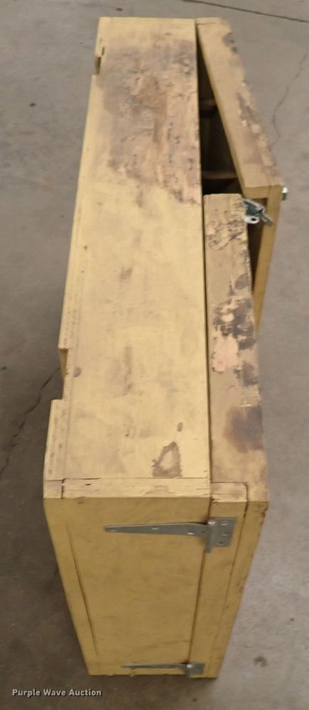 image for item HC9955 Table