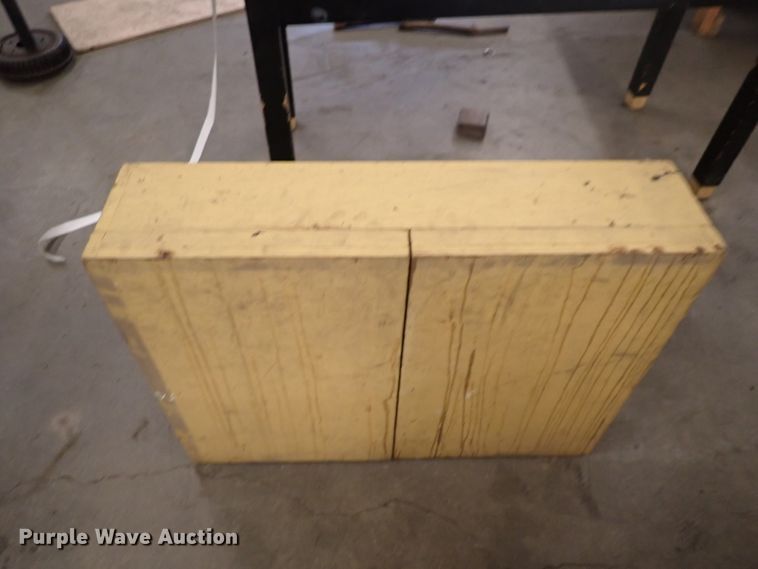 image for item HC9955 Table