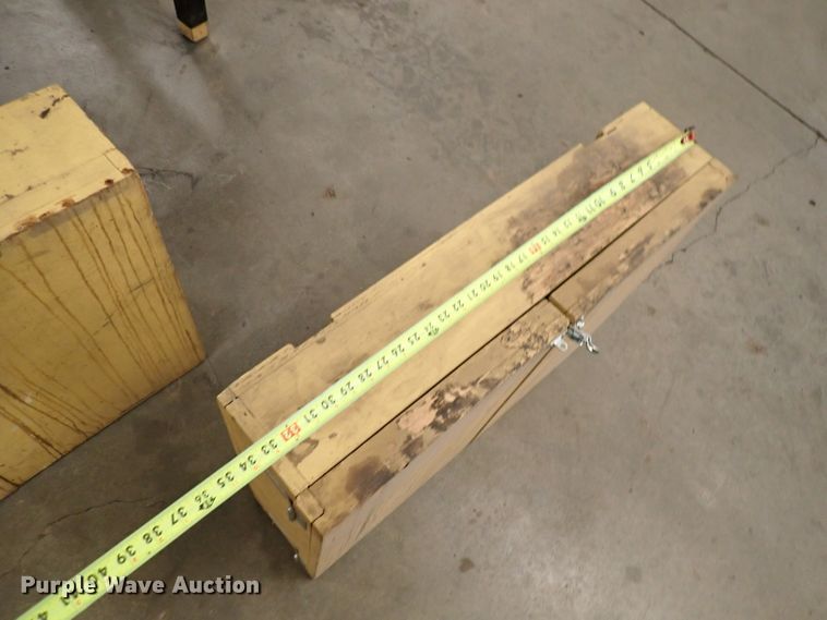 image for item HC9955 Table