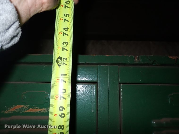 image for item HC9957 (3) lockers