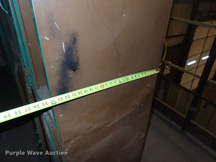 image for item HC9957 (3) lockers