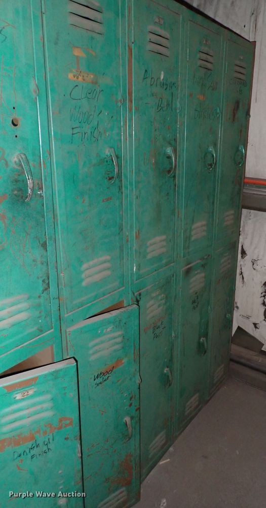 image for item HC9957 (3) lockers