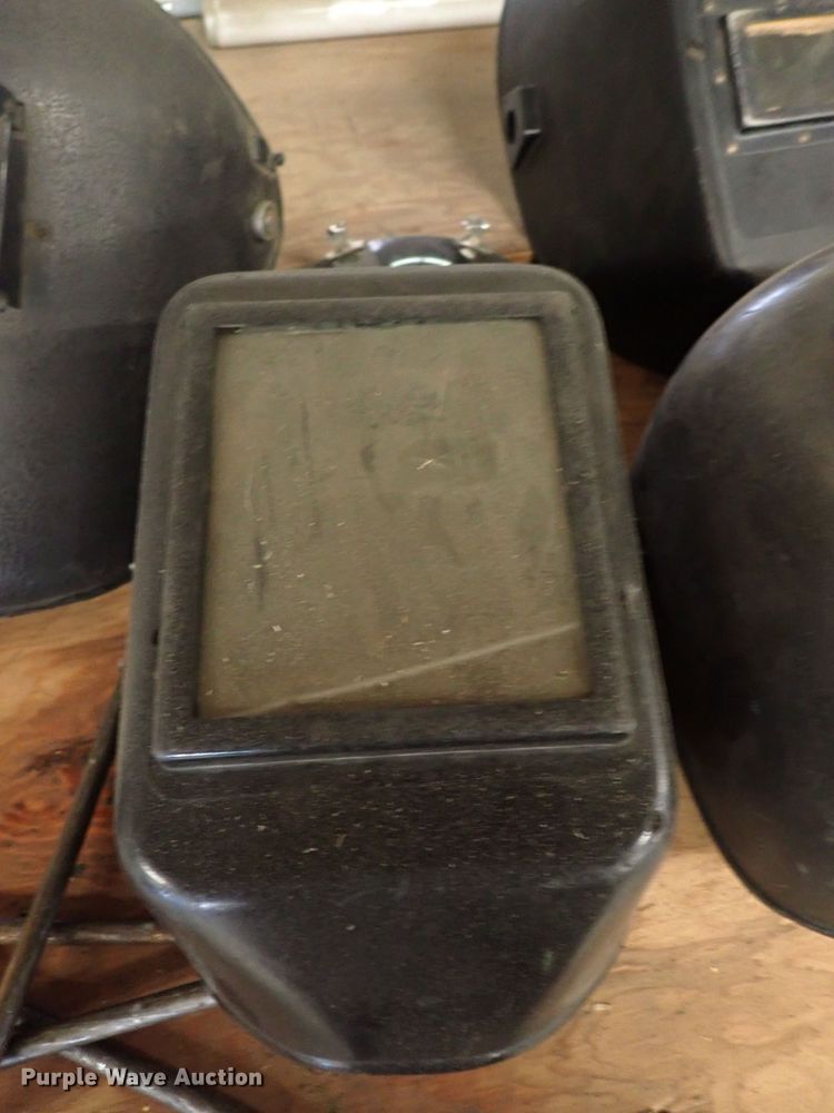 image for item HC9961 (33) welding helmets