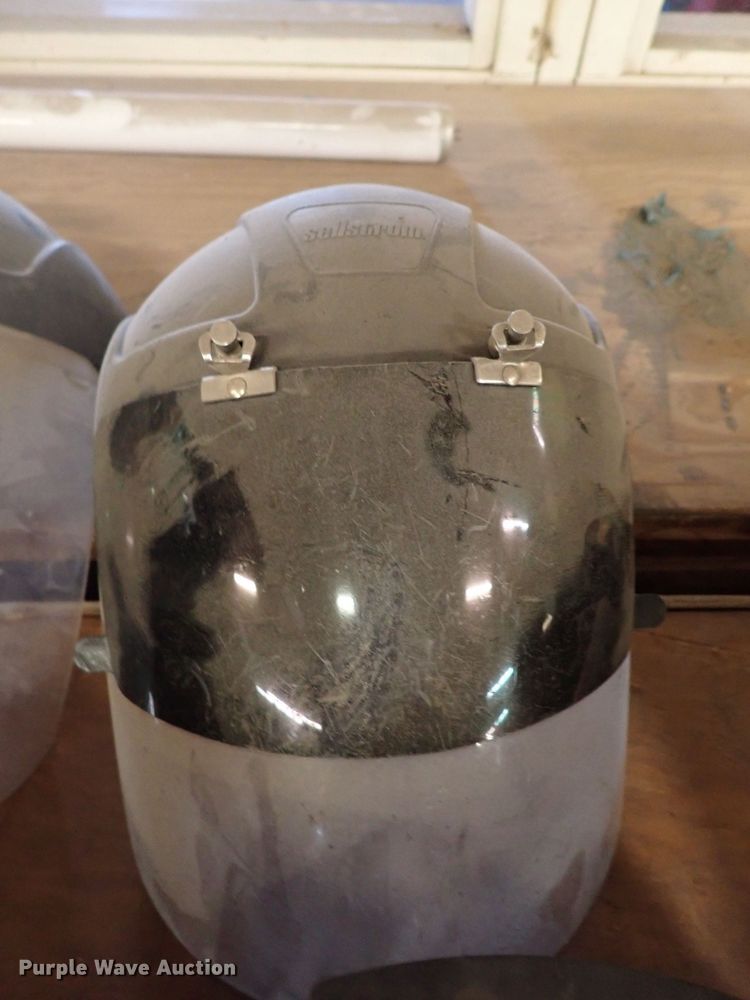 image for item HC9961 (33) welding helmets