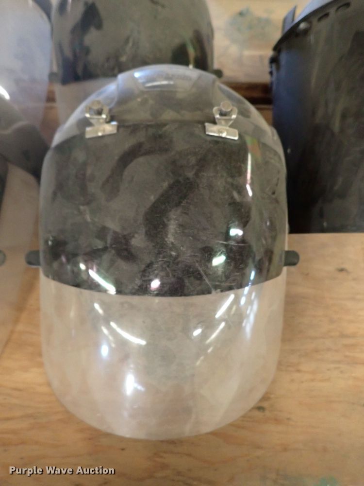 image for item HC9961 (33) welding helmets