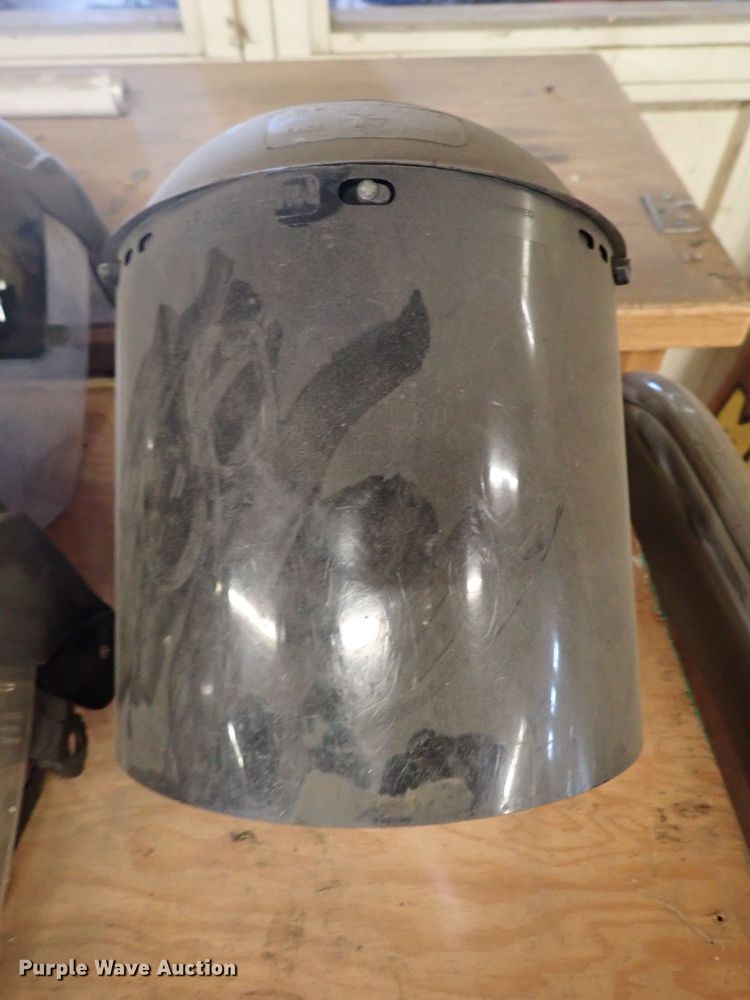 image for item HC9961 (33) welding helmets