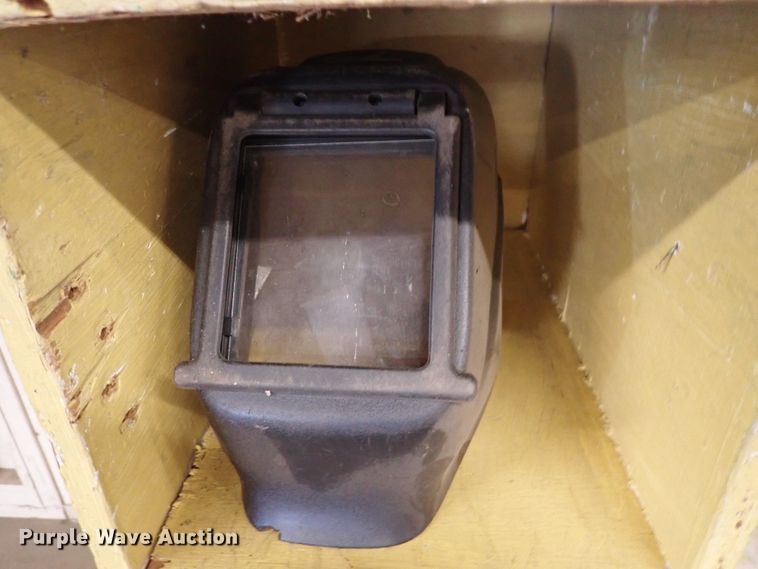 image for item HC9961 (33) welding helmets