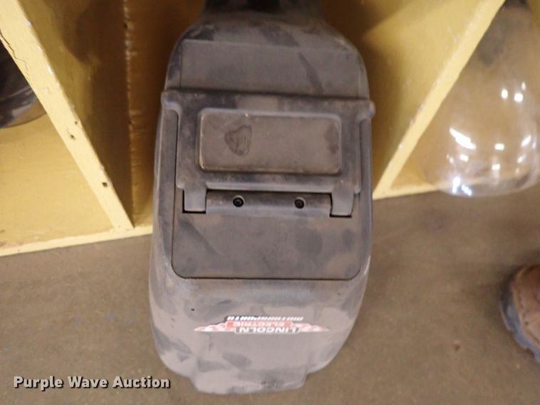 image for item HC9961 (33) welding helmets
