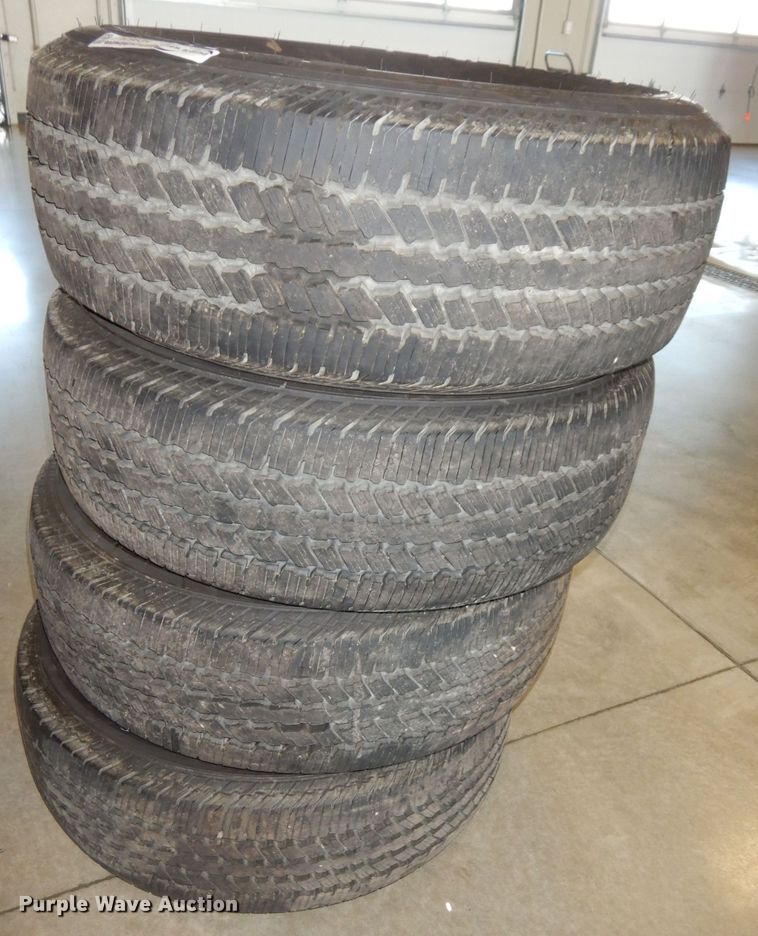 image for item HD9624 (4) Continental Contitrac 275/65R18 tires