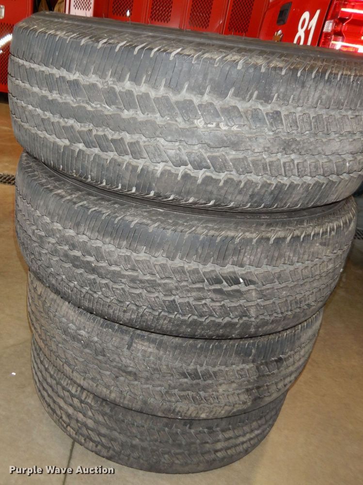 image for item HD9624 (4) Continental Contitrac 275/65R18 tires