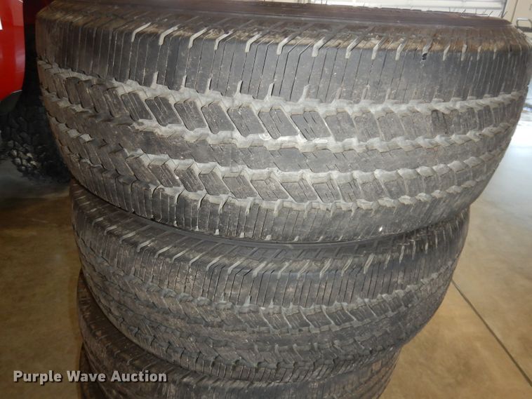 image for item HD9624 (4) Continental Contitrac 275/65R18 tires