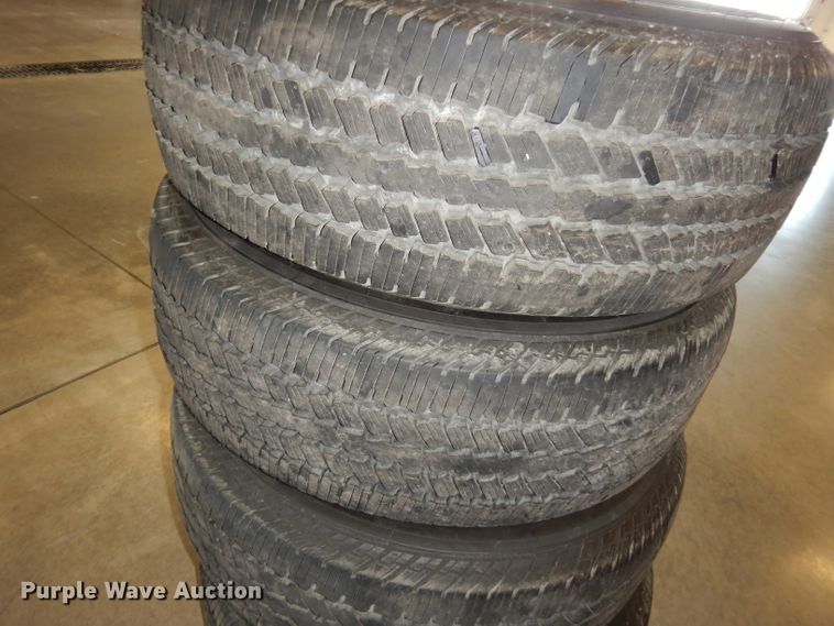 image for item HD9624 (4) Continental Contitrac 275/65R18 tires