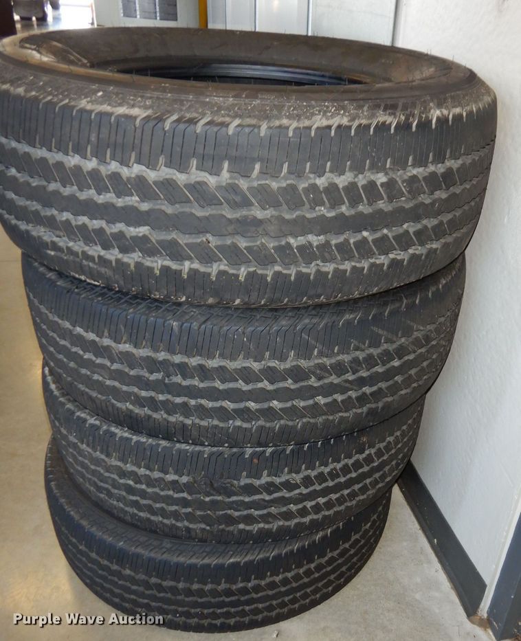 image for item HD9626 (4) Continental Contitrac 275/65R18 tires