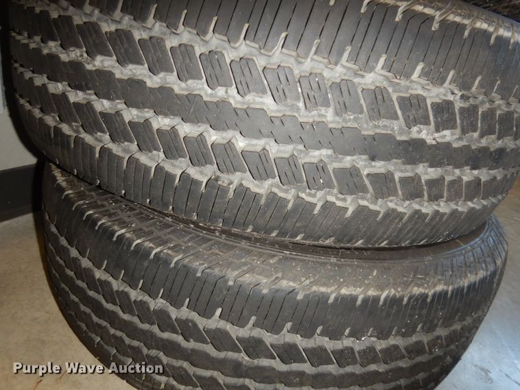 image for item HD9626 (4) Continental Contitrac 275/65R18 tires