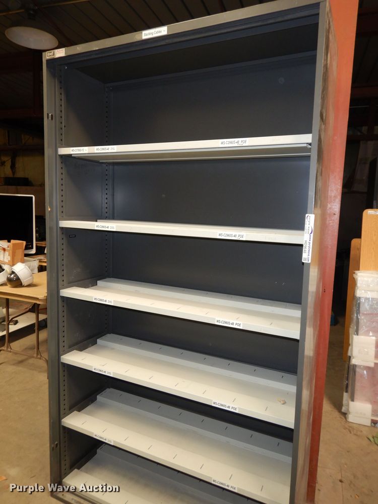 Furniture in Manhattan, KS Item HD9648 sold Purple Wave