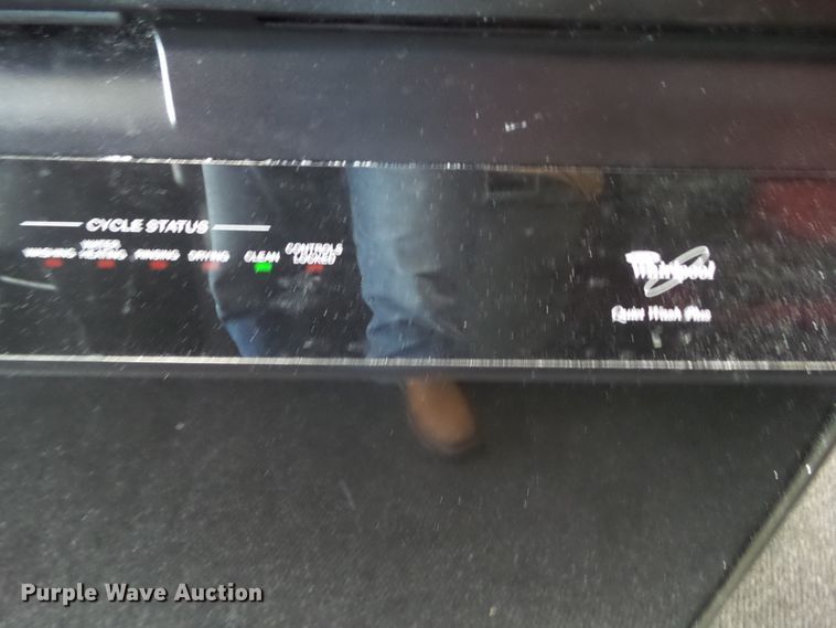 image for item HF9733 Whirlpool DP920PFGY2 dishwasher