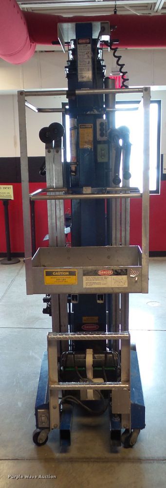 image for item HF9734 Up Right UL-31  vertical lift