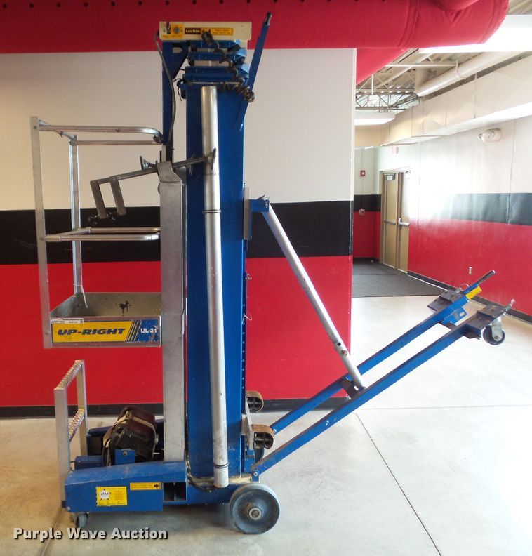 image for item HF9734 Up Right UL-31  vertical lift