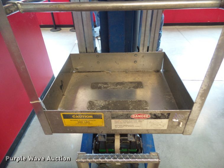 image for item HF9734 Up Right UL-31  vertical lift