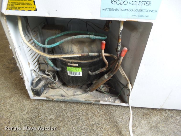 image for item HF9735 GE FH7D chest freezer