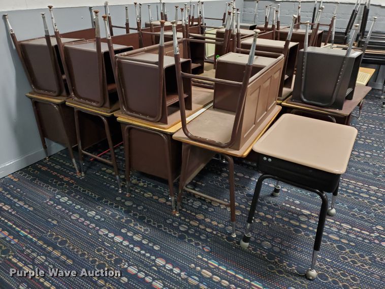 image for item HO9544 Approximately 28 student desks