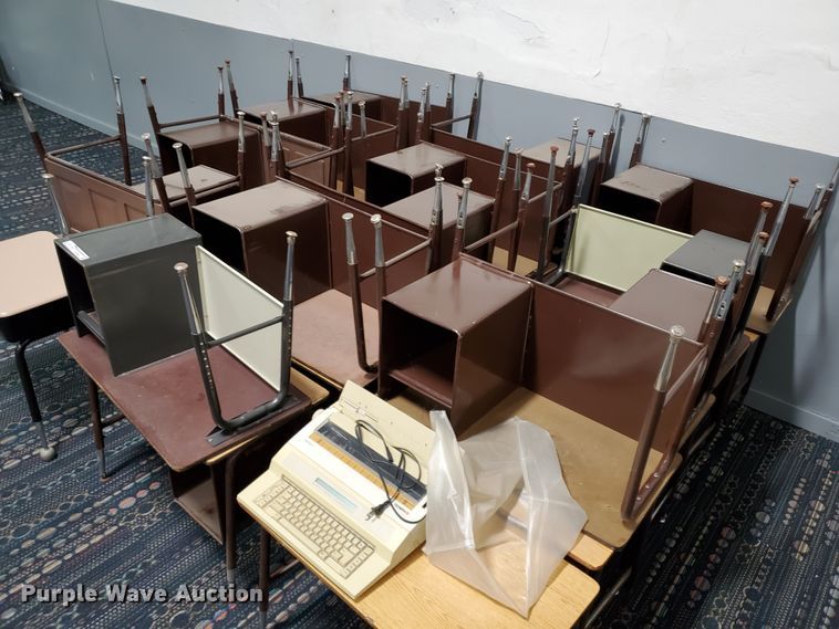 image for item HO9544 Approximately 28 student desks