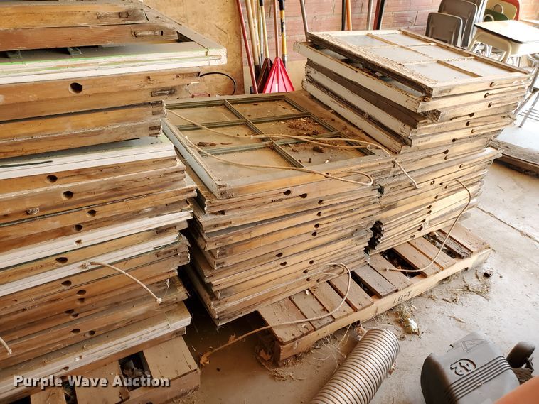 image for item HO9550 Building materials