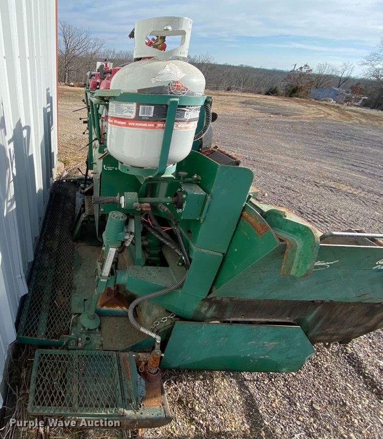 image for item HR9335 Layton DD550 paver