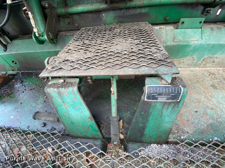image for item HR9335 Layton DD550 paver