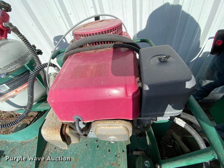 image for item HR9335 Layton DD550 paver