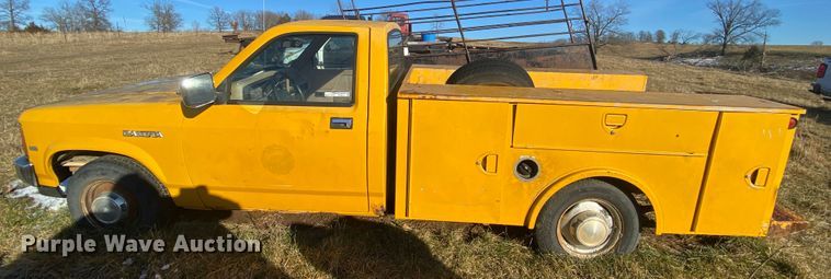 image for item HR9412 1988 Dodge Dakota  utility bed pickup truck