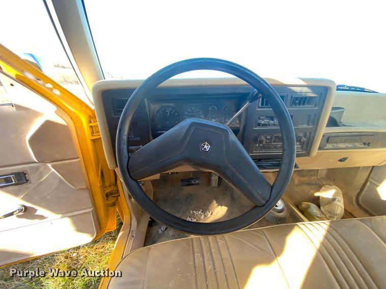 image for item HR9412 1988 Dodge Dakota  utility bed pickup truck