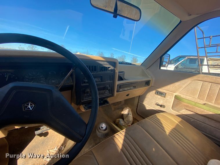 image for item HR9412 1988 Dodge Dakota  utility bed pickup truck