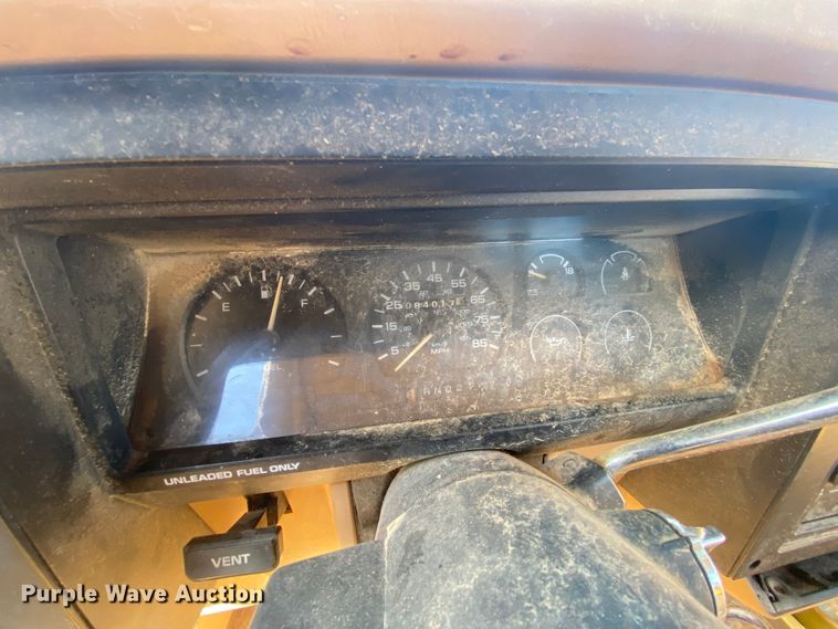 image for item HR9412 1988 Dodge Dakota  utility bed pickup truck