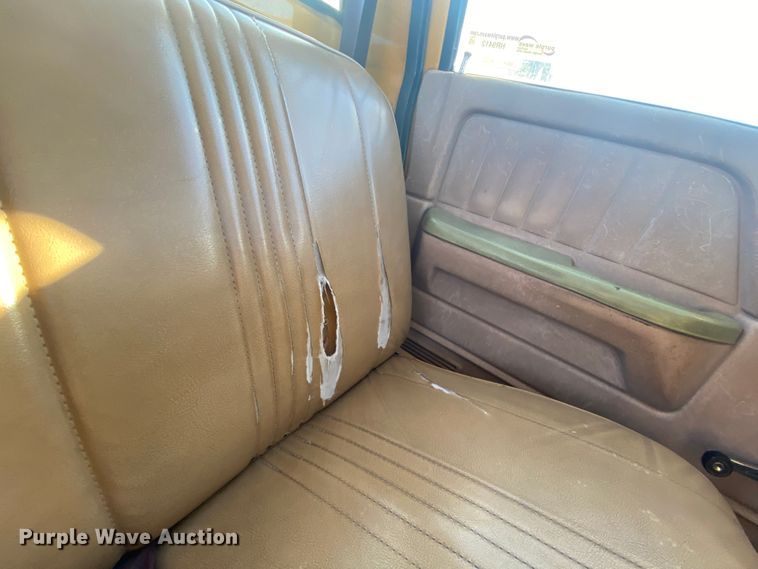 image for item HR9412 1988 Dodge Dakota  utility bed pickup truck