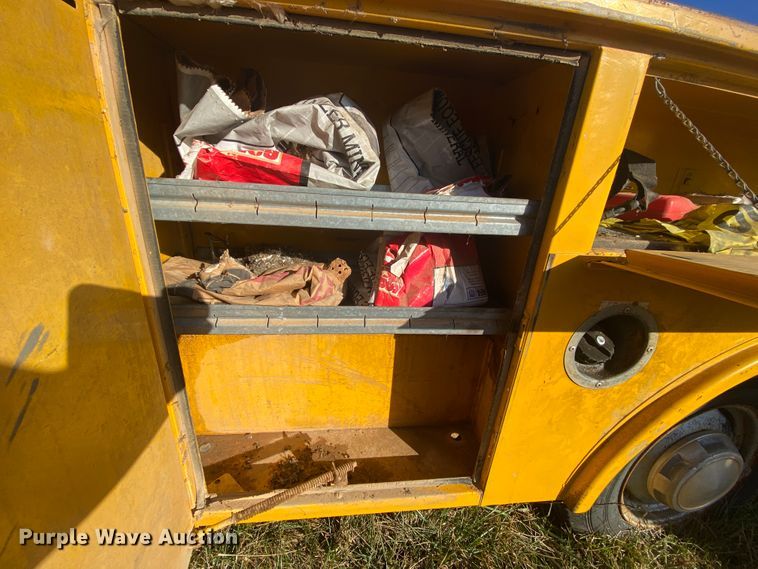 image for item HR9412 1988 Dodge Dakota  utility bed pickup truck