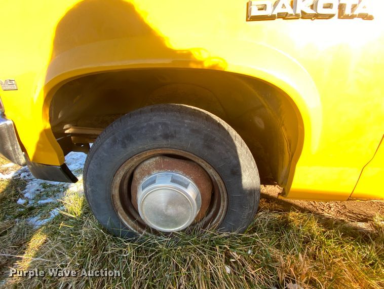 image for item HR9412 1988 Dodge Dakota  utility bed pickup truck