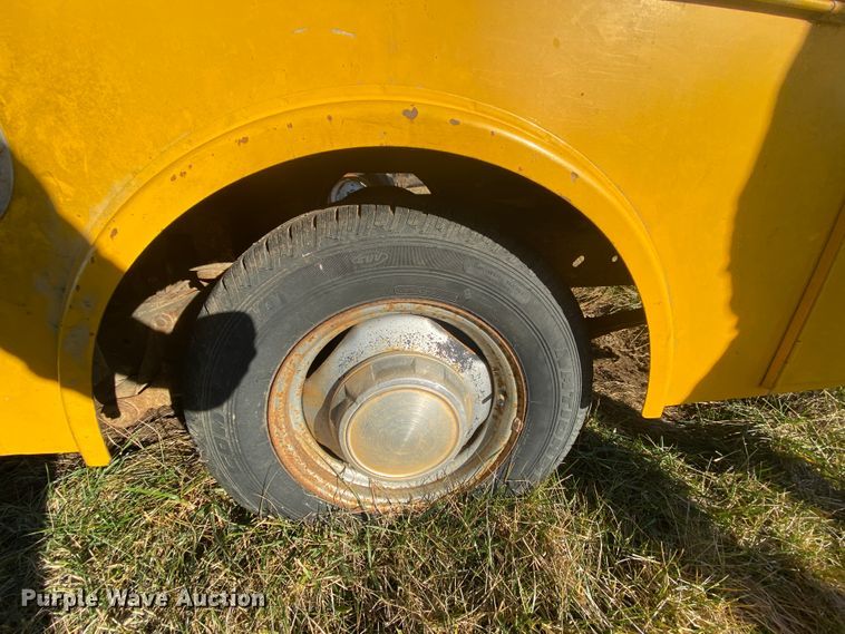 image for item HR9412 1988 Dodge Dakota  utility bed pickup truck