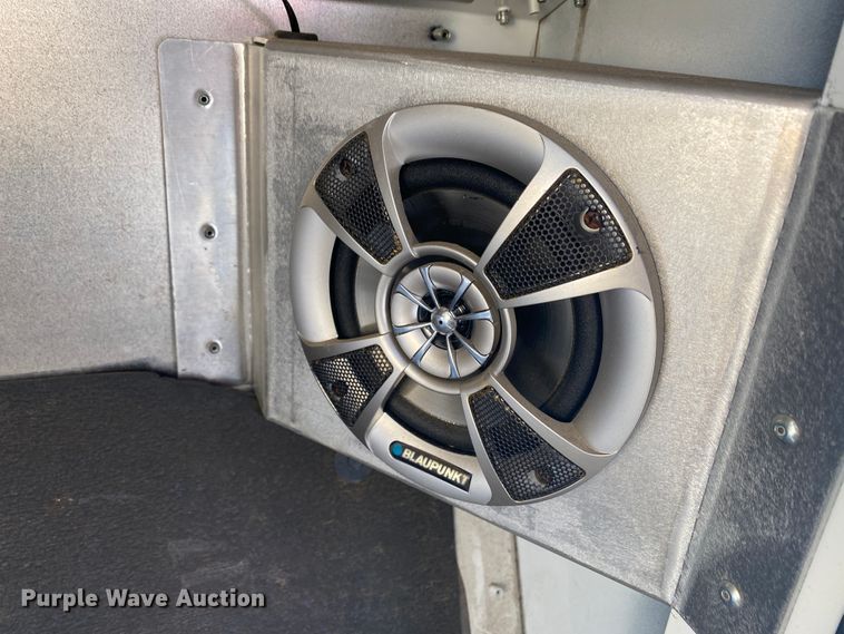 image for item HR9423 2008 E-Ride  utility vehicle