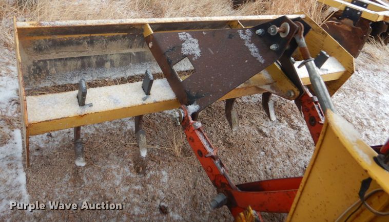 image for item HS9838 International 2444  tractor