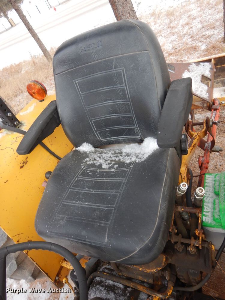 image for item HS9838 International 2444  tractor