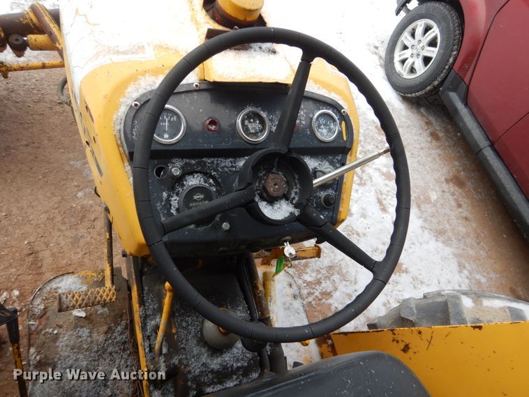 image for item HS9838 International 2444  tractor