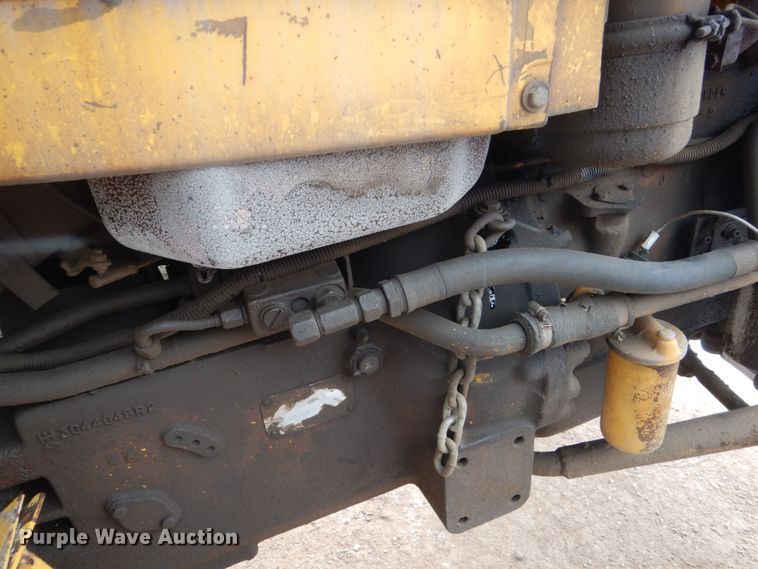 image for item HS9838 International 2444  tractor