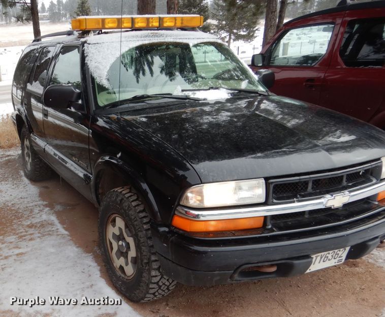 image for item HS9839 2002 Chevrolet Blazer  SUV