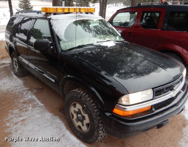 image for item HS9839 2002 Chevrolet Blazer  SUV