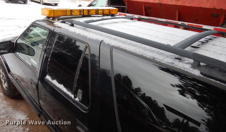 image for item HS9839 2002 Chevrolet Blazer  SUV